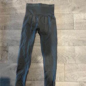 Gym shark leggings